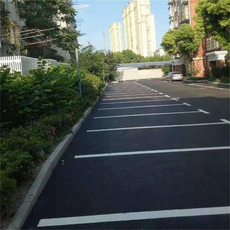 阿勒泰厂区划线